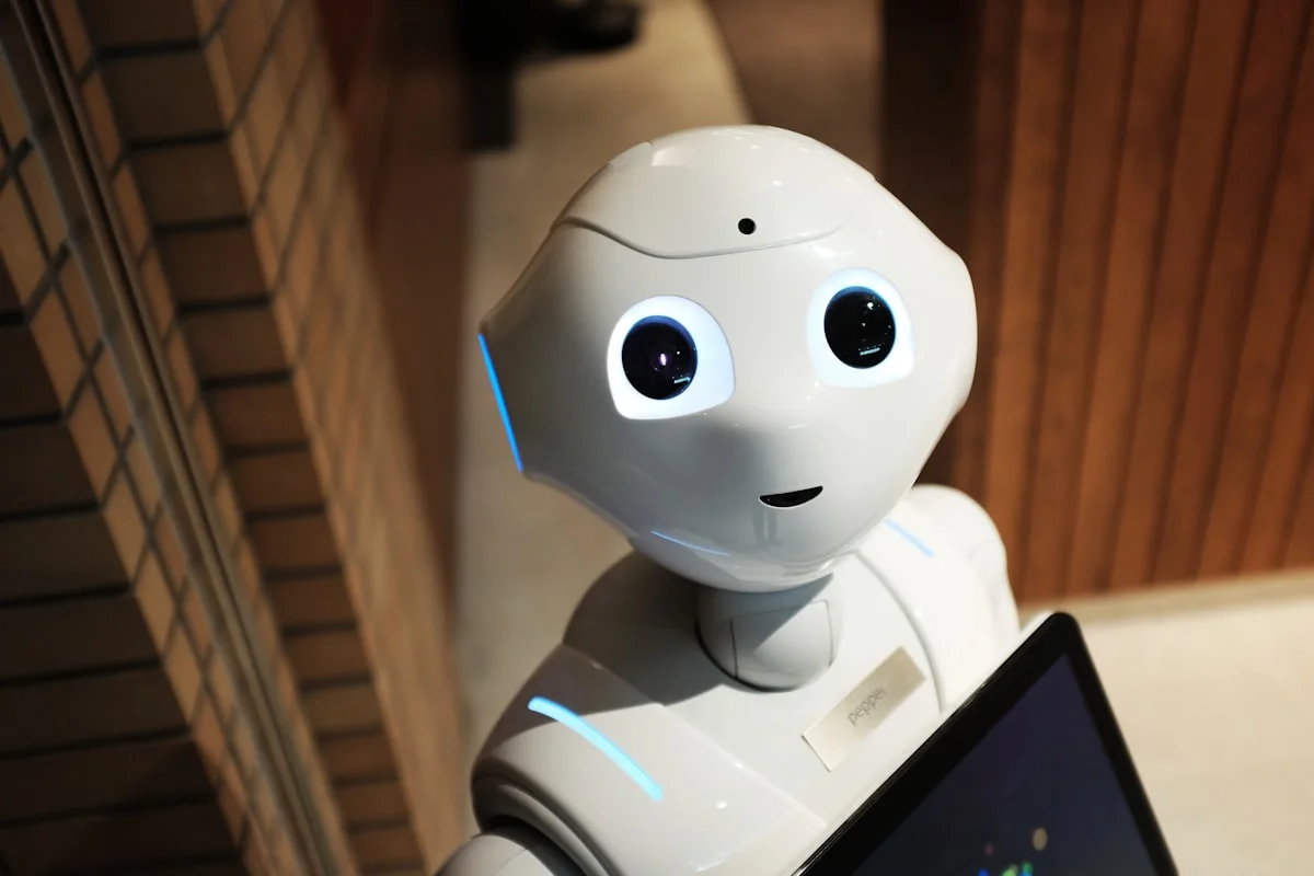 AI vs. Human: The Perfect Balance in Content Creation